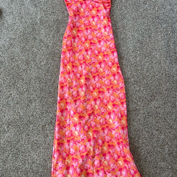 Beginning Boutique Dresses & Skirts - Beginning Boutique Pink and Orange Floral Dress